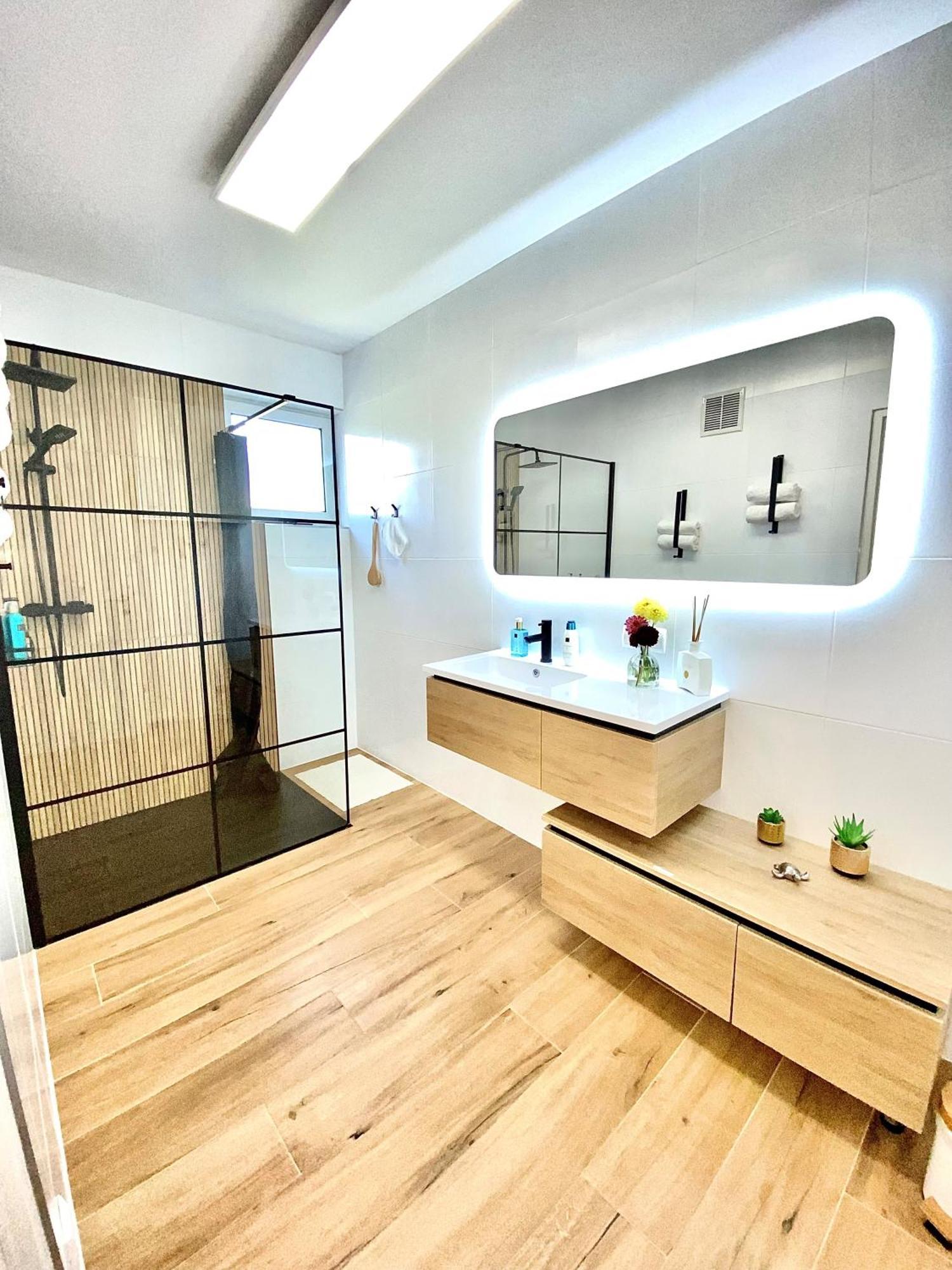Skyview Residence - Self Check In - Near City Centre Γκρατς Εξωτερικό φωτογραφία